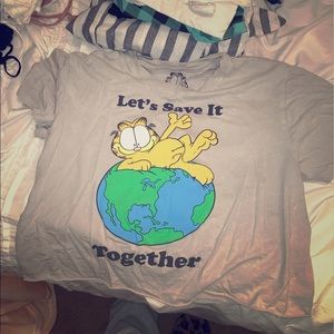 Graphic crop t shirt